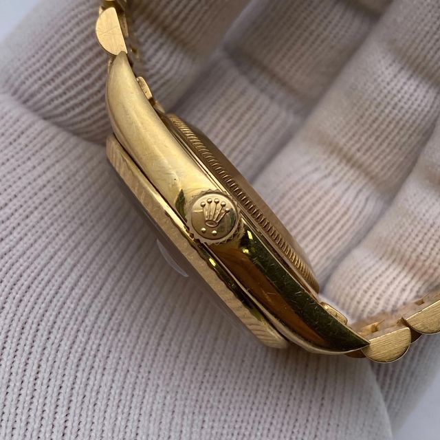 Rolex Day-Date 18238 Image 2